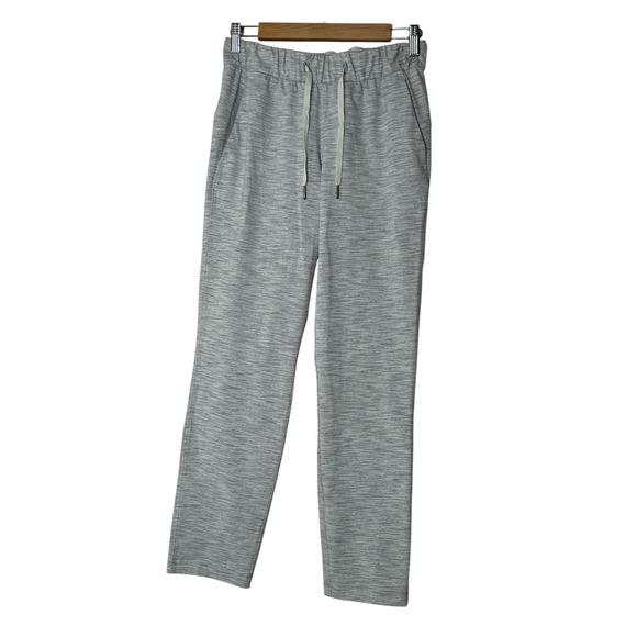lululemon athletica Pants - Lululemon On The Fly Crop Wee Are‎ From Space Pants Women Size 4 Gray Atheisure